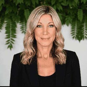Candice L. Snow
